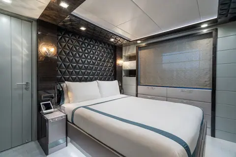 La cabina VIP (foto 1 di 8)